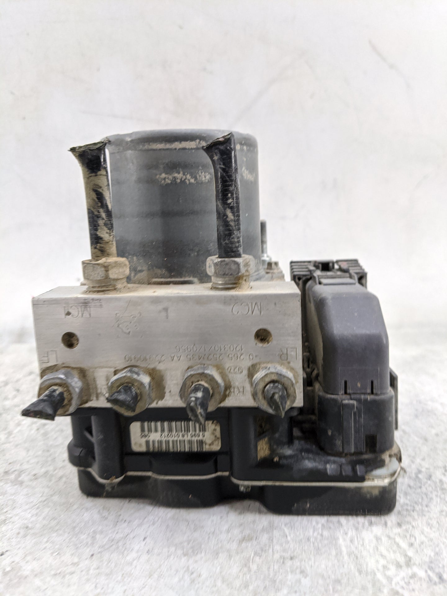 2009-2013 Chevrolet Silverado 1500 ABS Pump Control Module Replacement P/N:0265952089 0265235435AA Fits OEM Used Auto Parts 
