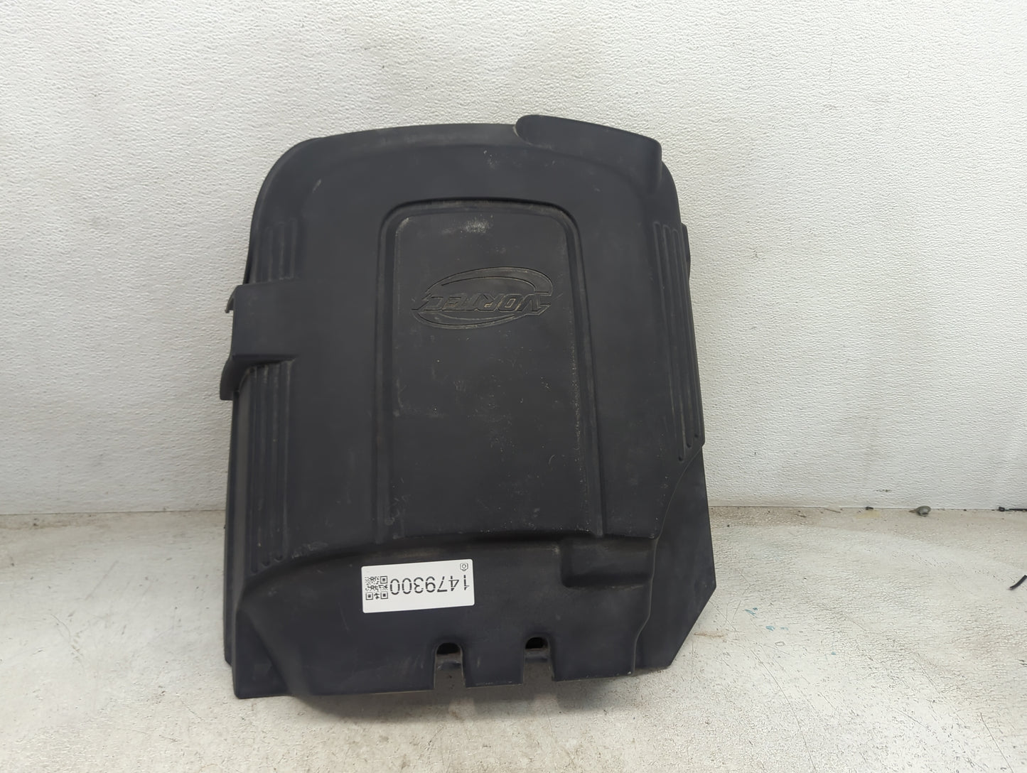 2012 Chevrolet Silverado 1500 Engine Cover - Oemusedautoparts1.com