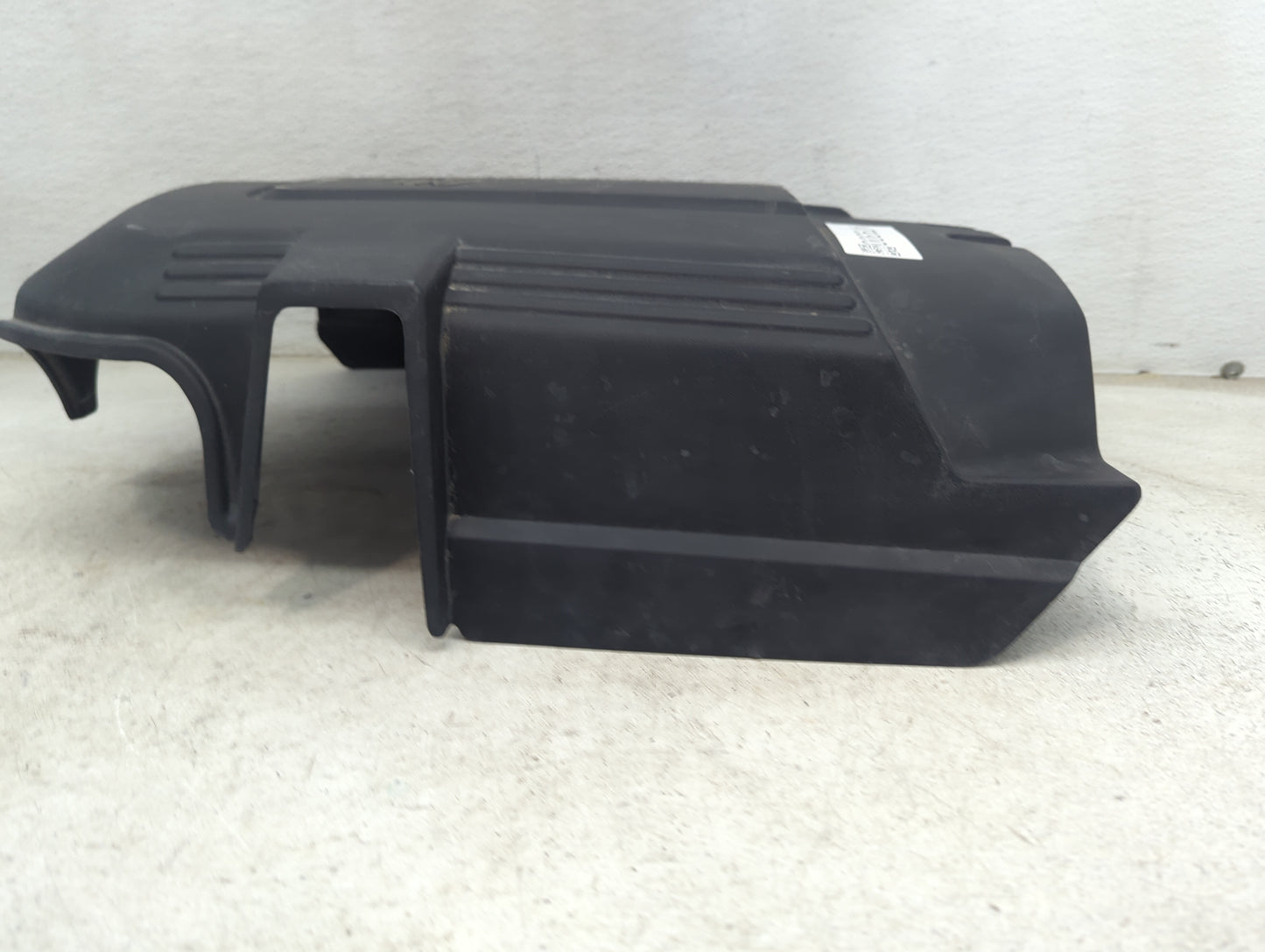 2012 Chevrolet Silverado 1500 Engine Cover - Oemusedautoparts1.com