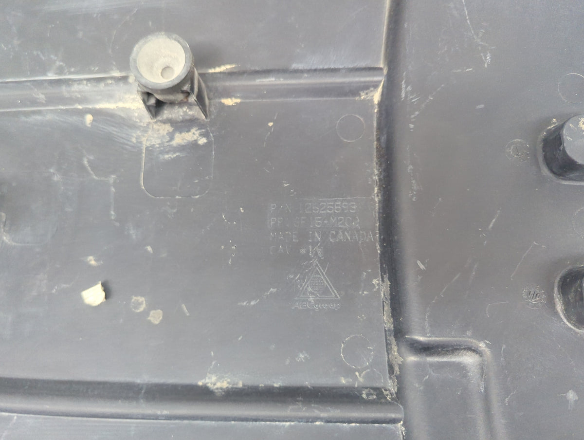 2012 Chevrolet Silverado 1500 Engine Cover - Oemusedautoparts1.com