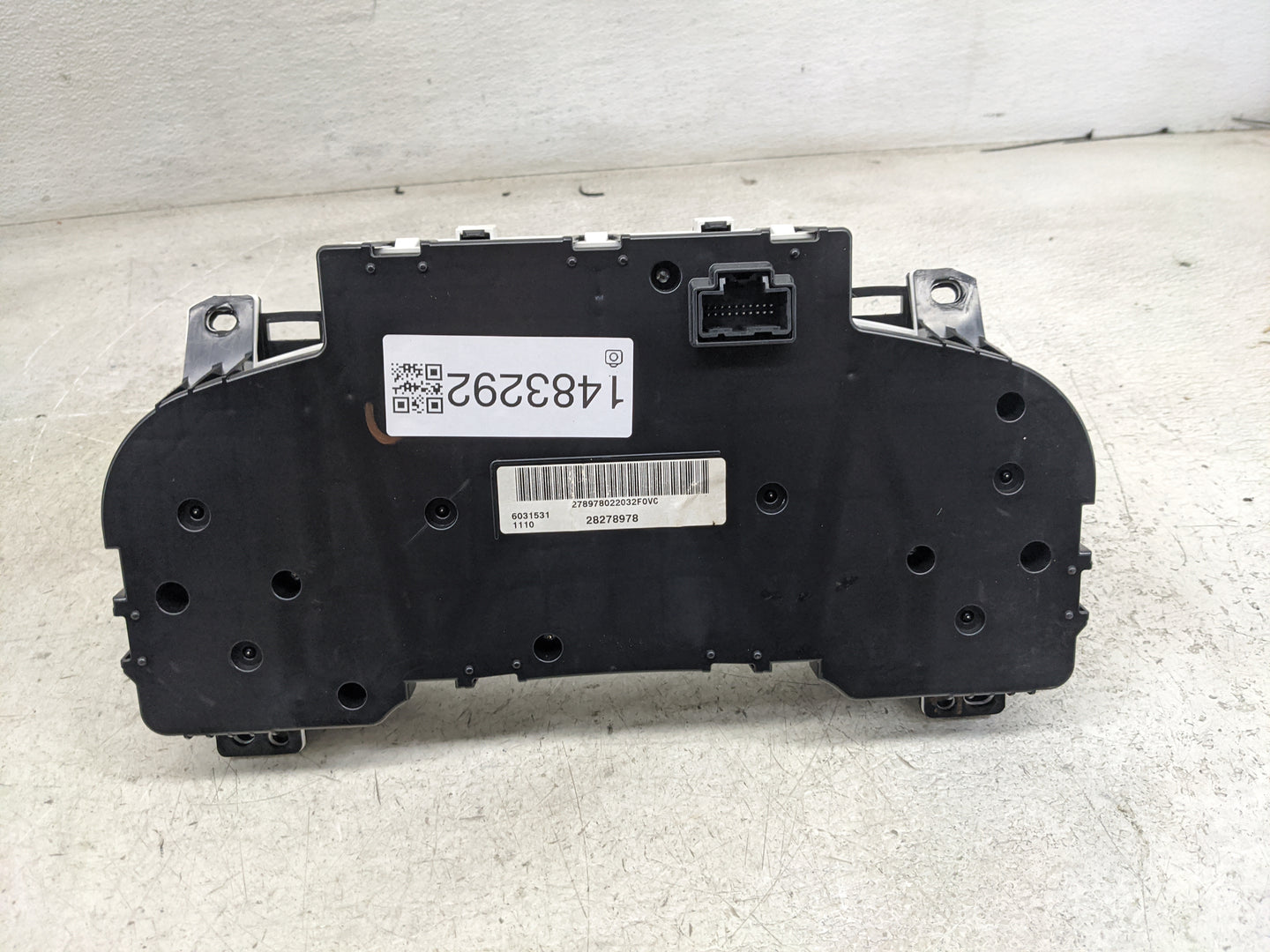 2008-2013 Chevrolet Silverado 1500 Instrument Cluster Speedometer Gauges P/N:20958771 28278978 Miles: Fits OEM Used Auto Par