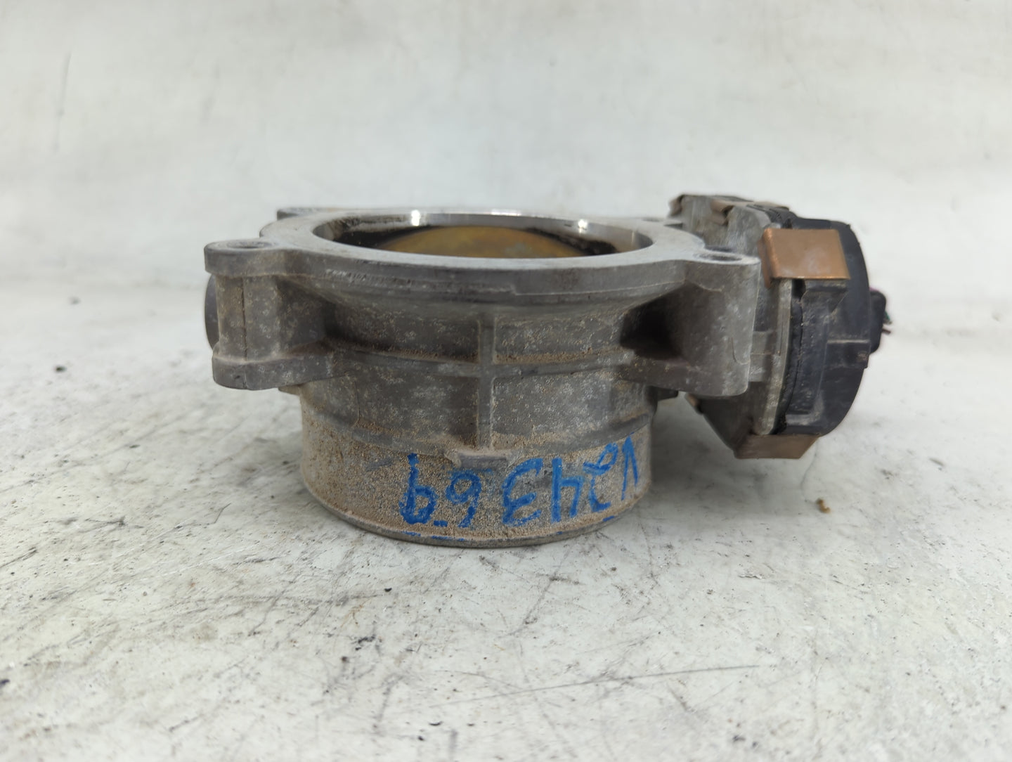 2009-2013 Chevrolet Silverado 1500 Throttle Body P/N:RME87 Fits Fits 2009 2010 2011 2012 2013 2014 2015 OEM Used Auto Parts 