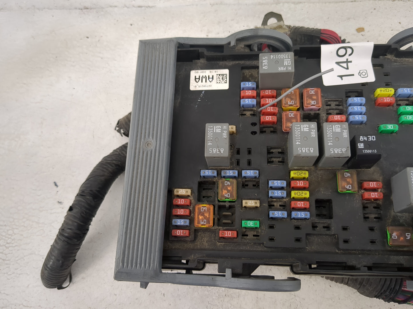 2010-2013 Chevrolet Silverado 1500 Fusebox Fuse Box Panel Relay Module P/N:22798215 Fits Fits 2010 2011 2012 2013 OEM Used A