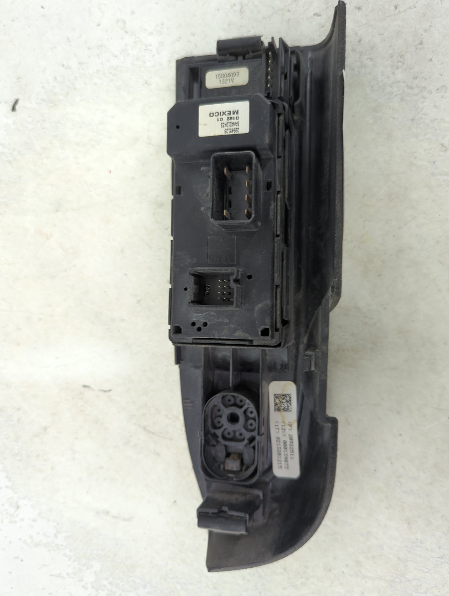 2007-2013 Chevrolet Silverado 1500 Master Power Window Switch Replacement Driver Side Left P/N:15804093 20922511 Fits OEM Us