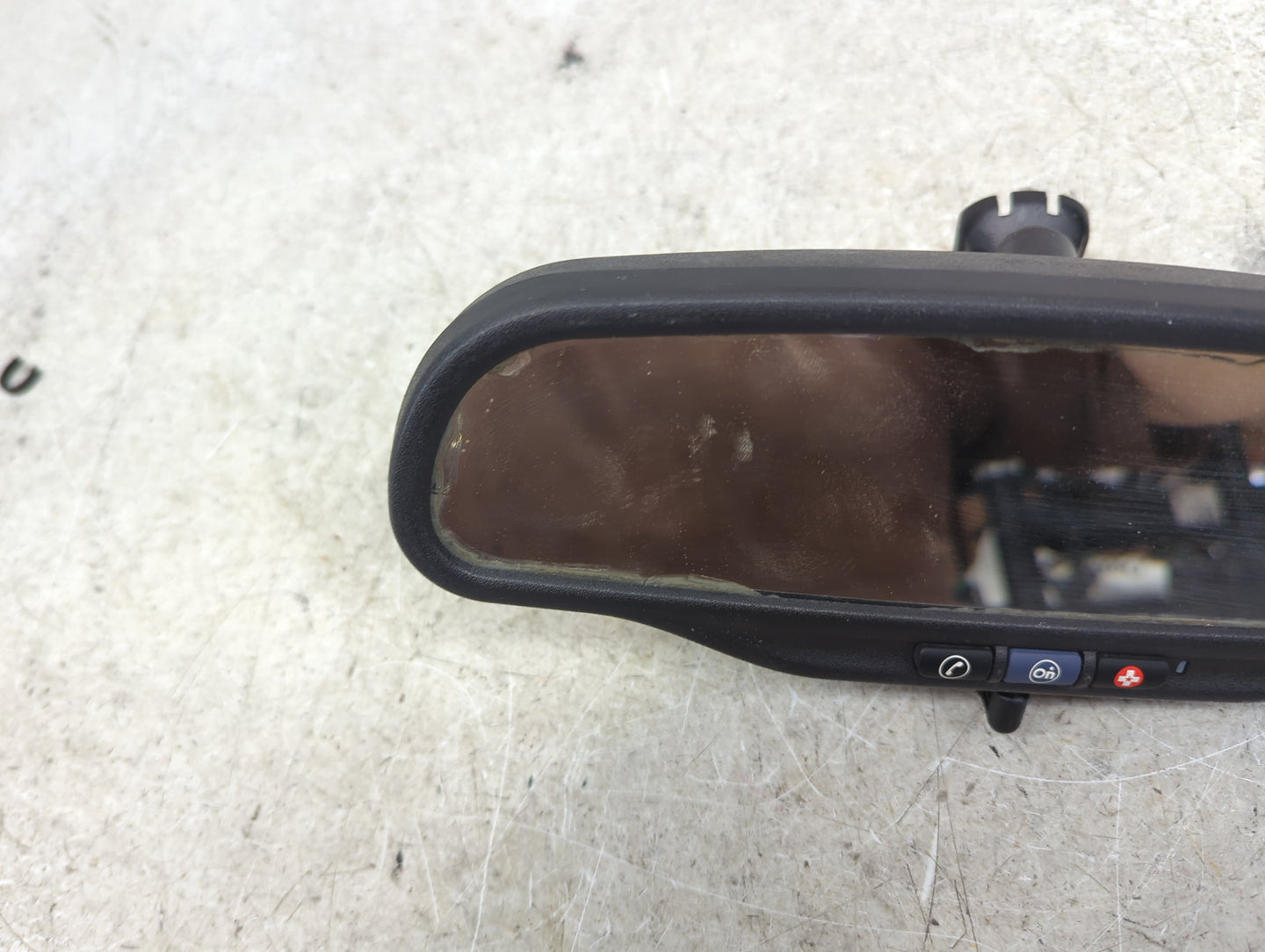 2012 Chevrolet Silverado 1500 Interior Rear View Mirror Replacement OEM P/N:E11 015885 Fits OEM Used Auto Parts - Oemusedaut