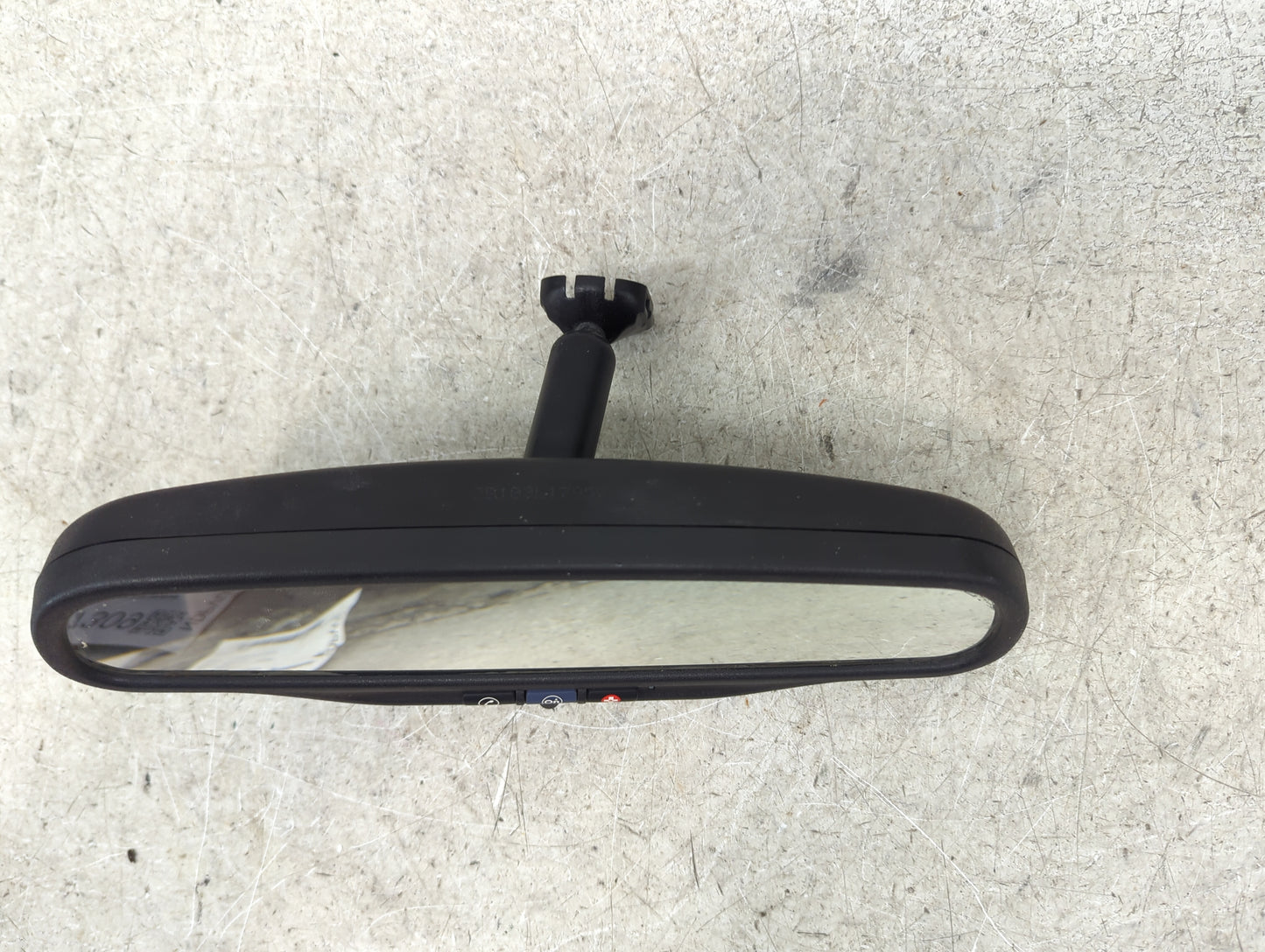 2012 Chevrolet Silverado 1500 Interior Rear View Mirror Replacement OEM P/N:E11 015885 Fits OEM Used Auto Parts - Oemusedaut