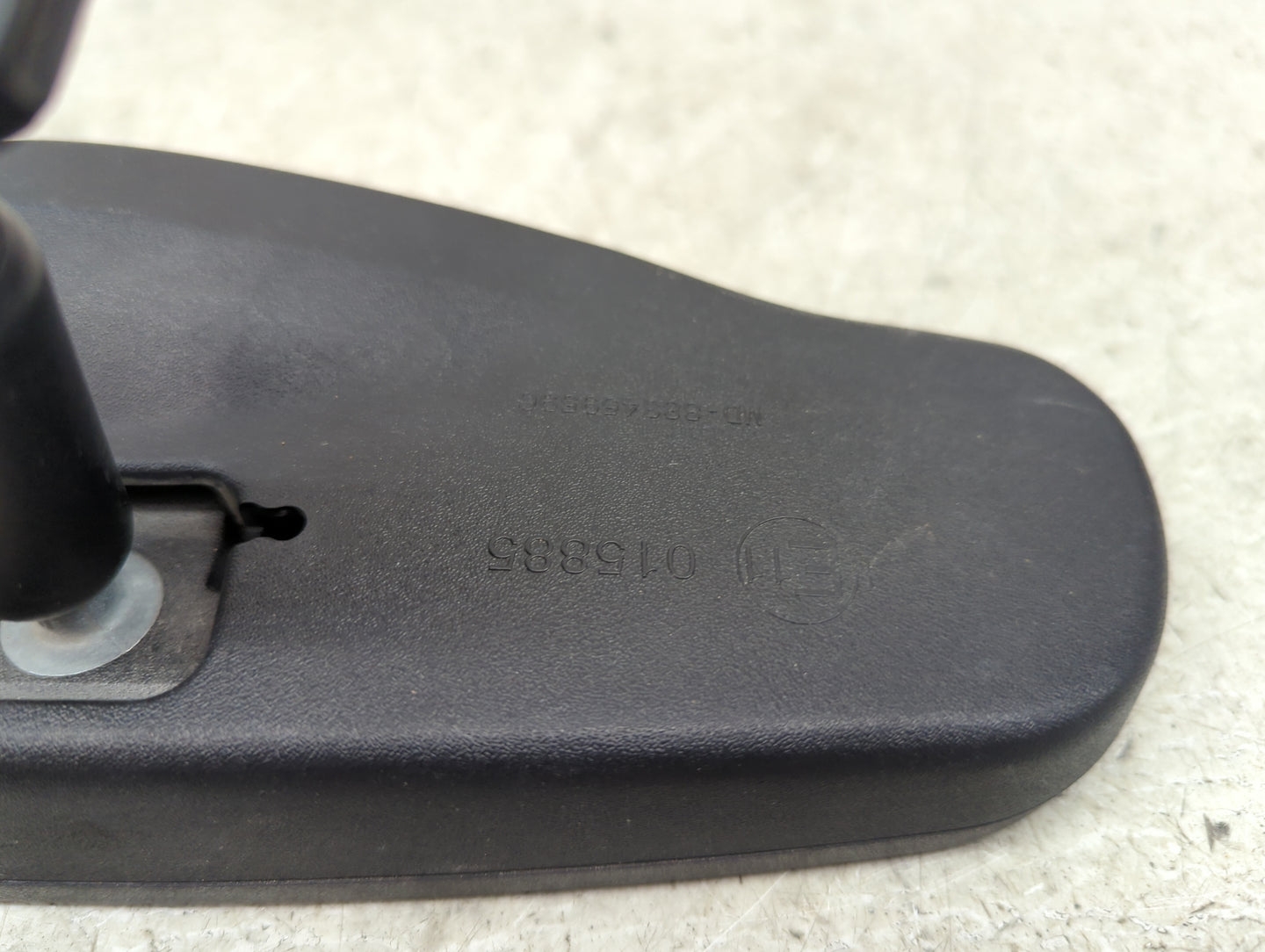 2012 Chevrolet Silverado 1500 Interior Rear View Mirror Replacement OEM P/N:E11 015885 Fits OEM Used Auto Parts - Oemusedaut