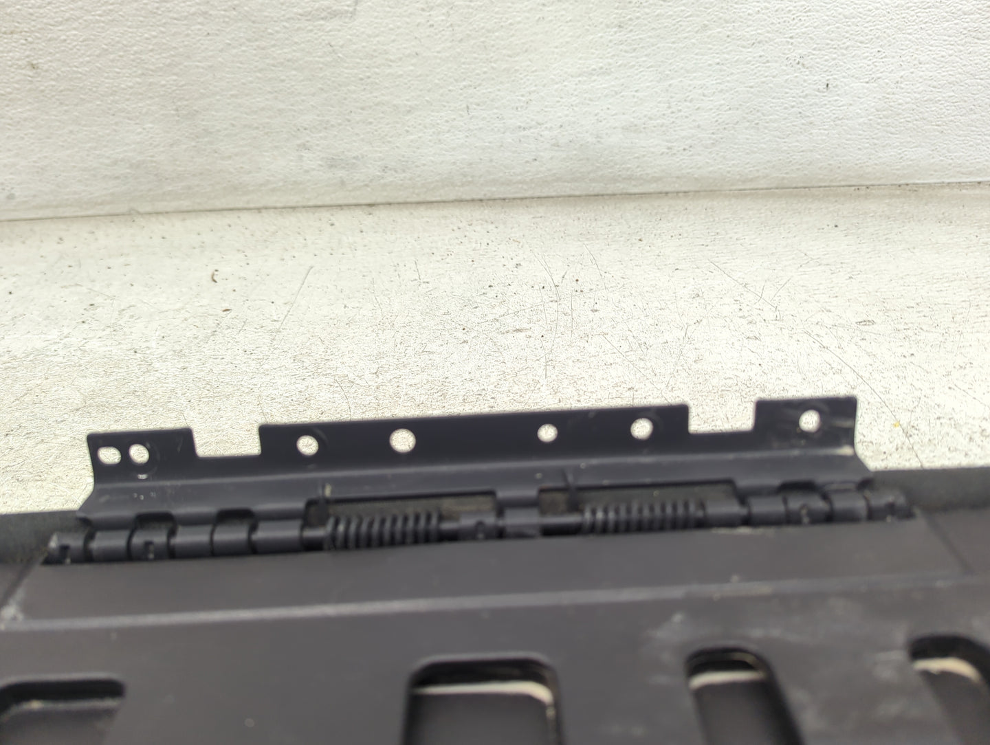 2012 Chevrolet Silverado 1500 Center Console Armrest Cover Lid Fits OEM Used Auto Parts - Oemusedautoparts1.com