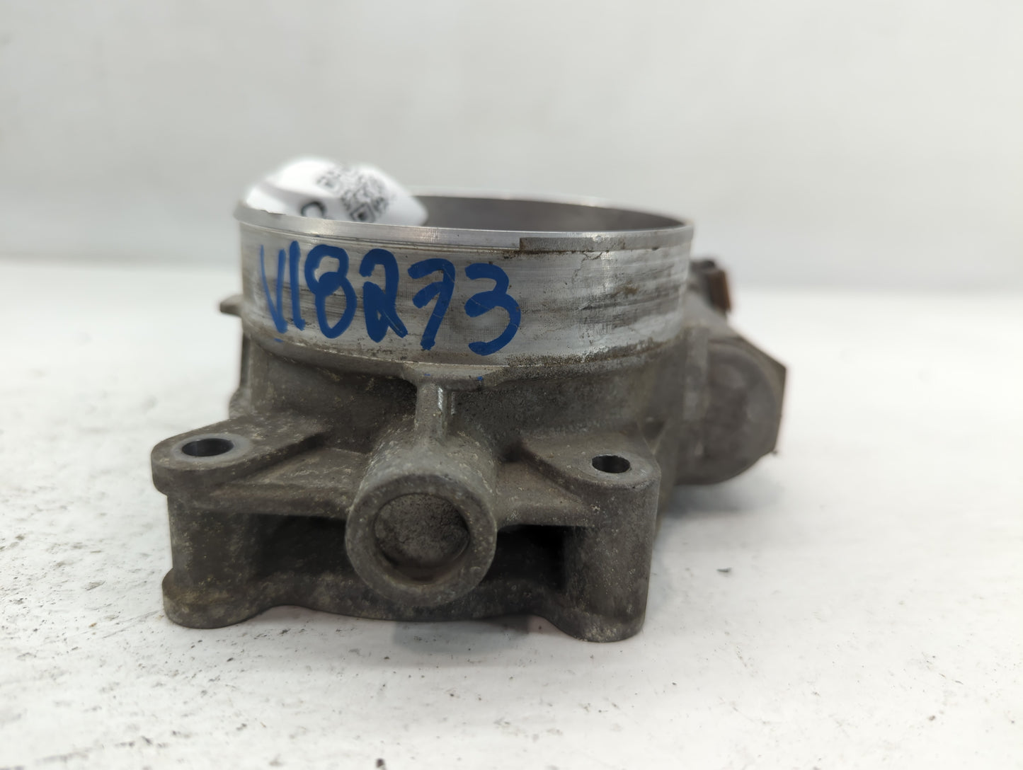 2009-2013 Chevrolet Silverado 1500 Throttle Body P/N:RME873C9992 Fits Fits 2009 2010 2011 2012 2013 2014 2015 OEM Used Auto 