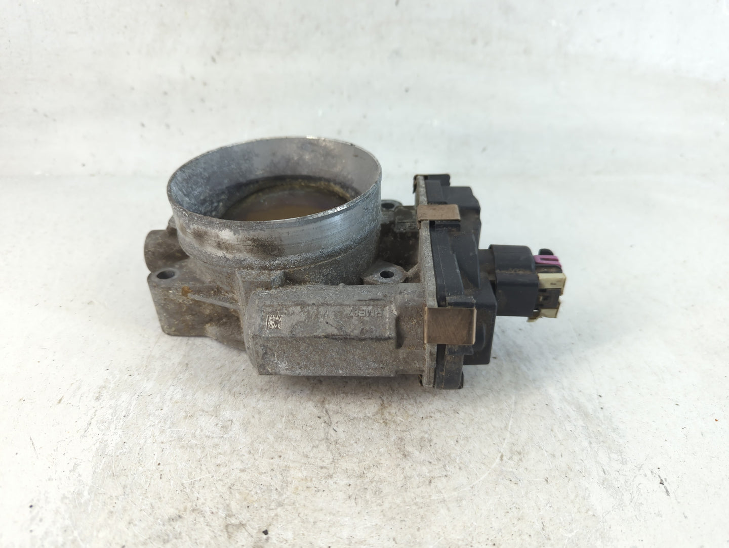 2009-2013 Chevrolet Silverado 1500 Throttle Body P/N:RME87-3C 9992 Fits Fits 2009 2010 2011 2012 2013 2014 2015 OEM Used Aut