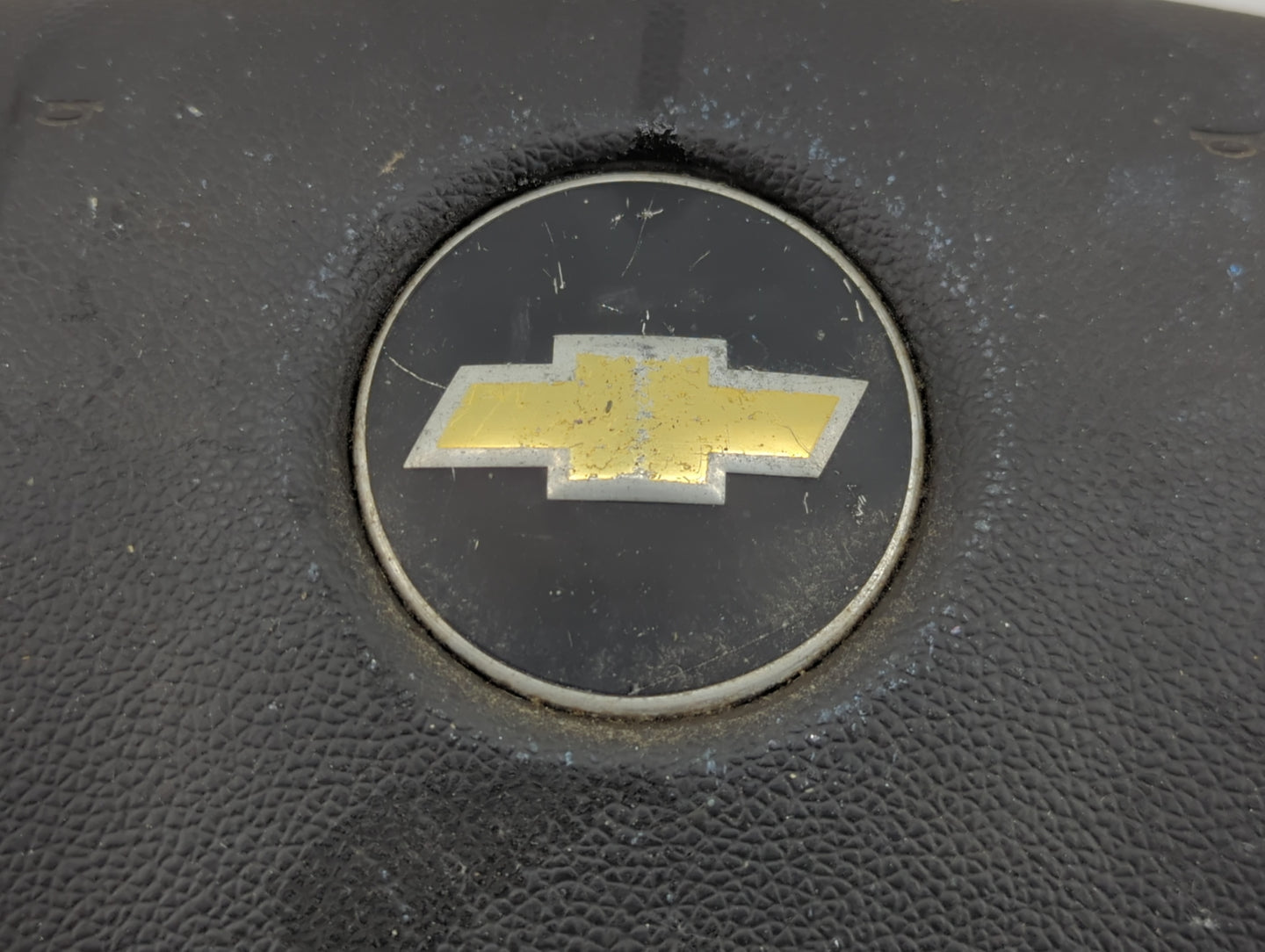 2011 Chevrolet Silverado 1500 Air Bag Driver Left Steering Wheel Mounted - Oemusedautoparts1.com
