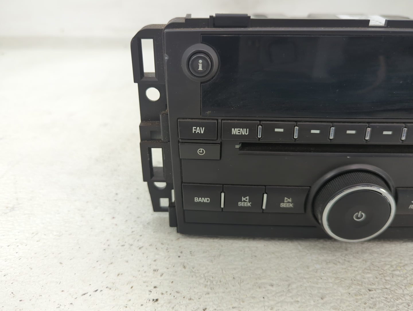 2007-2014 Chevrolet Silverado 2500 Radio AM FM Cd Player Receiver Replacement P/N:20934592 Fits OEM Used Auto Parts - Oemuse