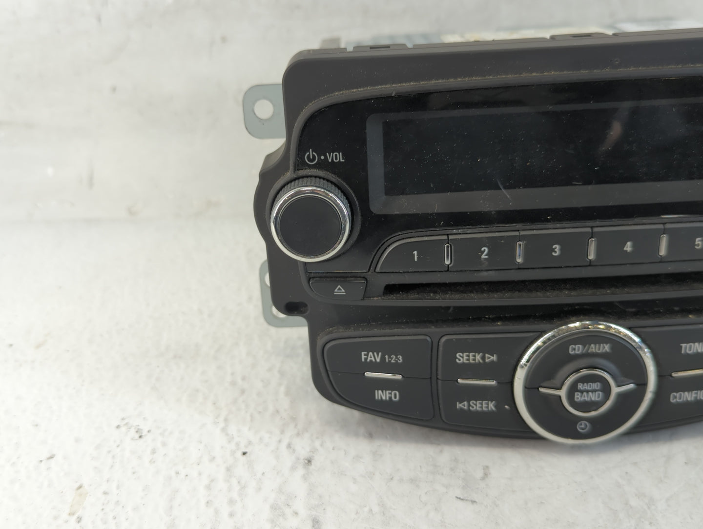 2012 Chevrolet Sonic Radio AM FM Cd Player Receiver Replacement P/N:95179057 Fits OEM Used Auto Parts - Oemusedautoparts1.co