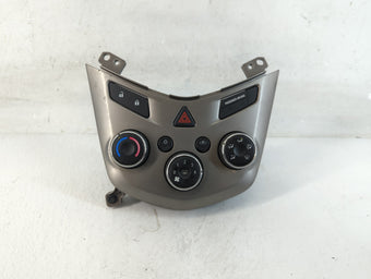 compare product 2012 Chevrolet Sonic Climate Control Module Temperature AC/Heater Replacement P/N:95466006 95189629 Fits OEM Used Auto Parts
