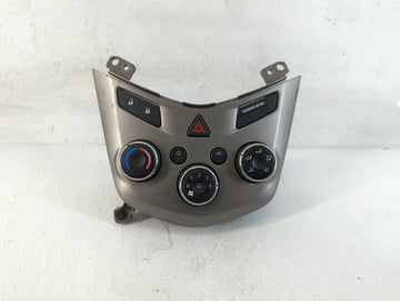 2012 Chevrolet Sonic Climate Control Module Temperature AC/Heater Replacement P/N:95466006 95189629 Fits OEM Used Auto Parts