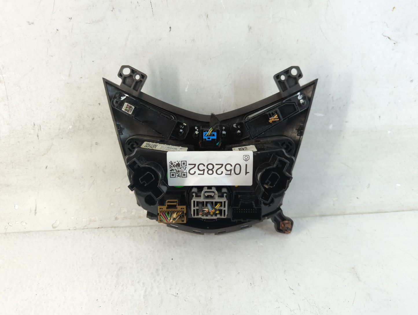 2012 Chevrolet Sonic Climate Control Module Temperature AC/Heater Replacement P/N:95466006 95189629 Fits OEM Used Auto Parts
