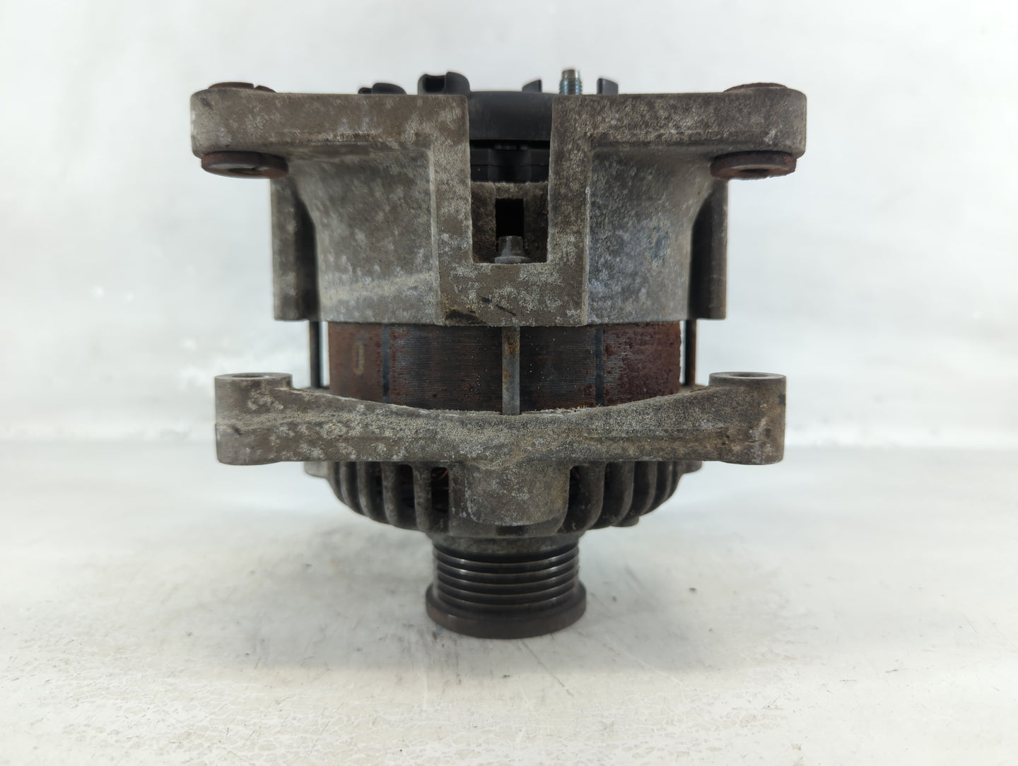 2012-2018 Chevrolet Sonic Alternator Replacement Generator Charging Assembly Engine OEM P/N:13500577 Fits OEM Used Auto Part