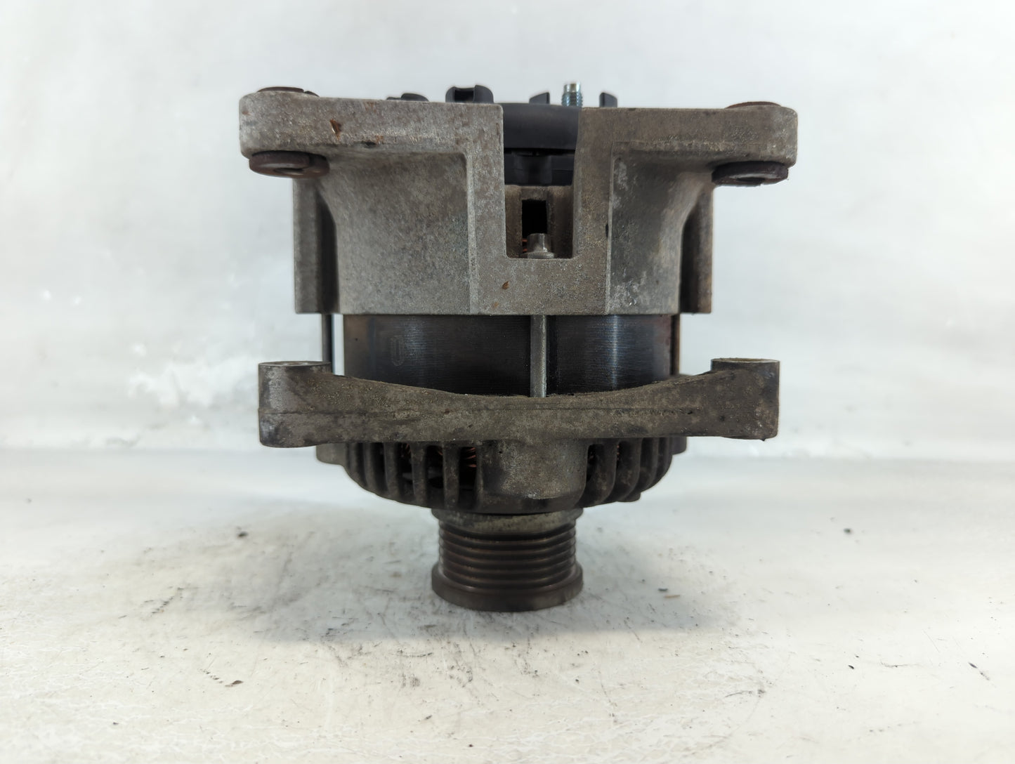 2012-2018 Chevrolet Sonic Alternator Replacement Generator Charging Assembly Engine OEM P/N:13500577 Fits OEM Used Auto Part