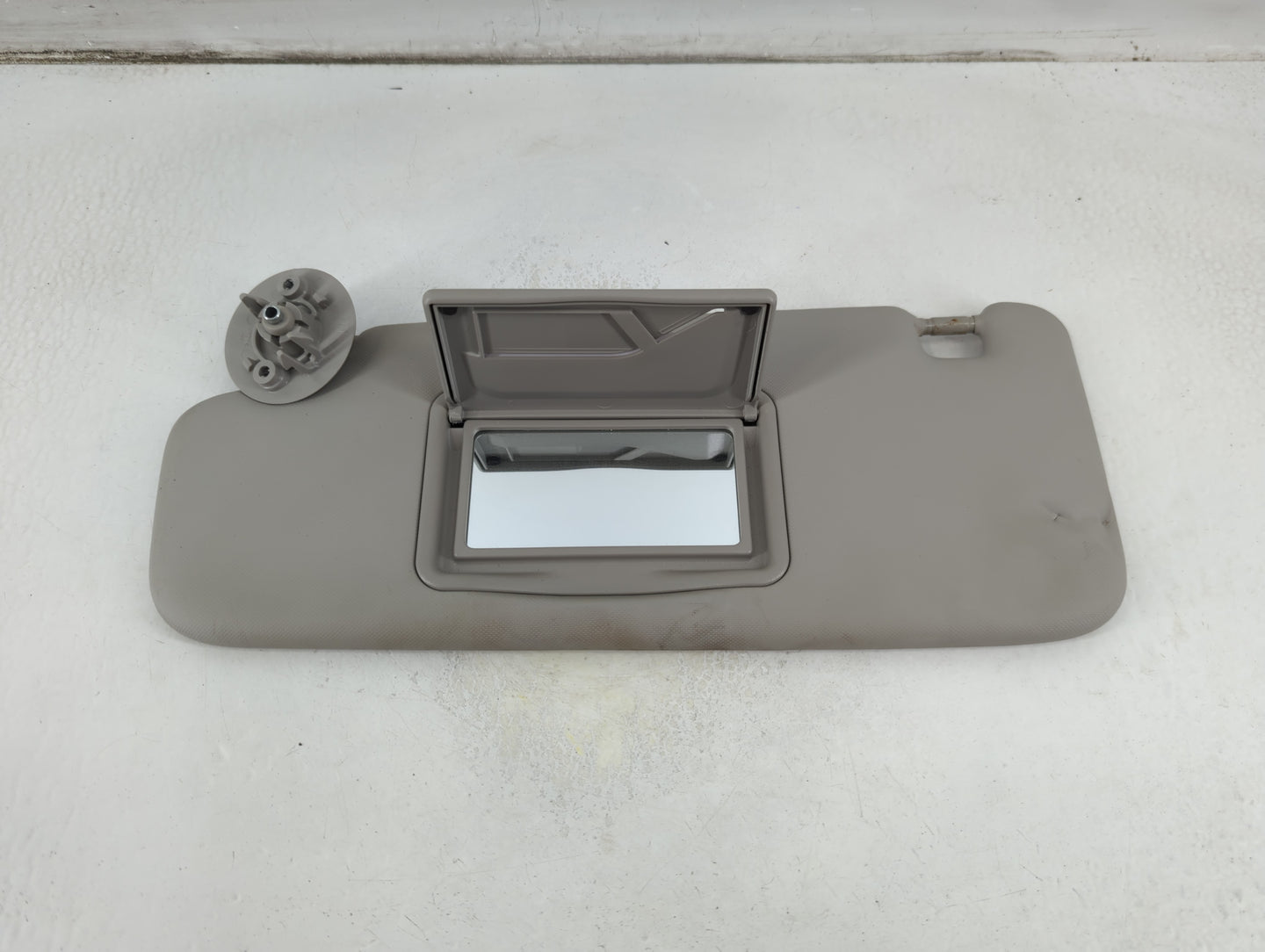2012-2019 Chevrolet Sonic Sun Visor Shade Replacement Passenger Right Mirror Fits Fits 2012 2013 2014 2015 2016 2017 2018 20