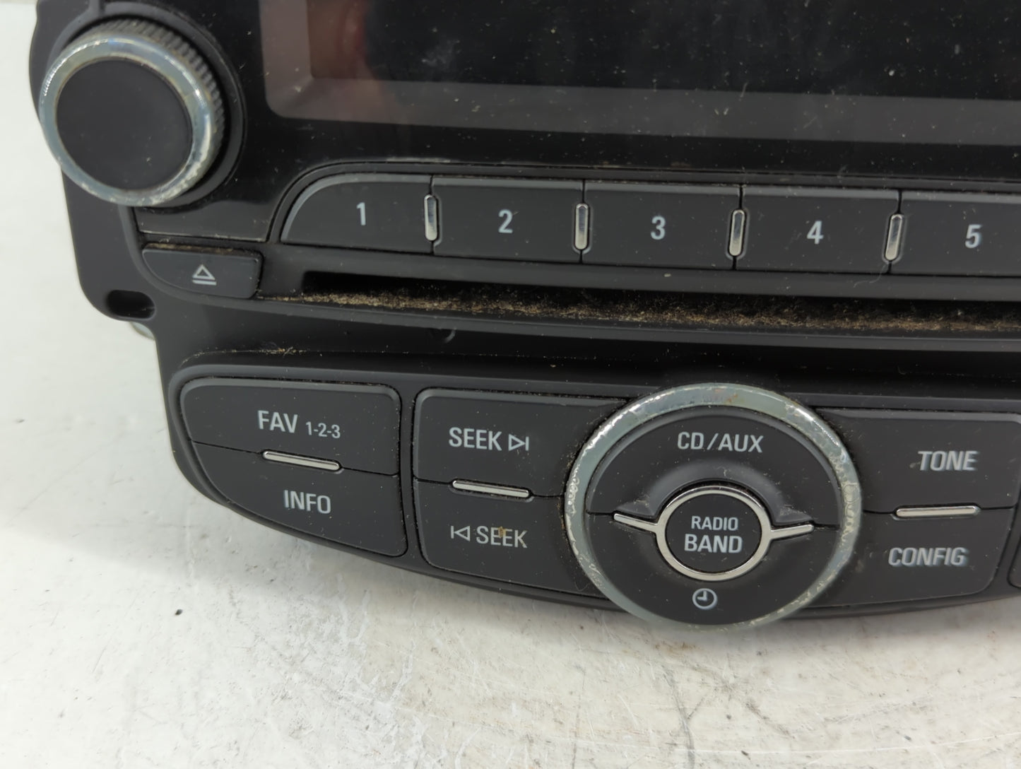 2012 Chevrolet Sonic Radio AM FM Cd Player Receiver Replacement P/N:95179057 Fits OEM Used Auto Parts - Oemusedautoparts1.co