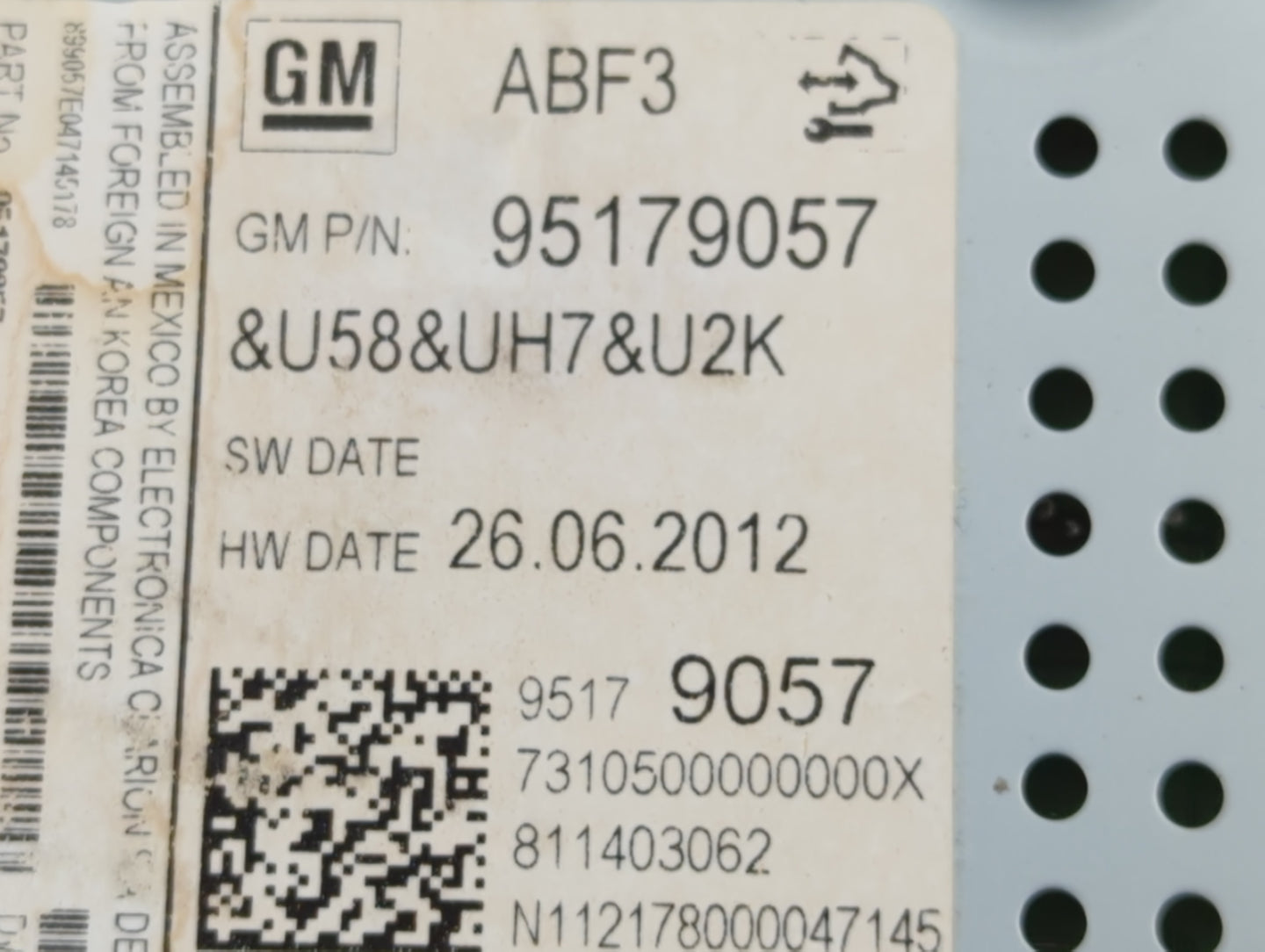 2012 Chevrolet Sonic Radio AM FM Cd Player Receiver Replacement P/N:95179057 Fits OEM Used Auto Parts - Oemusedautoparts1.co
