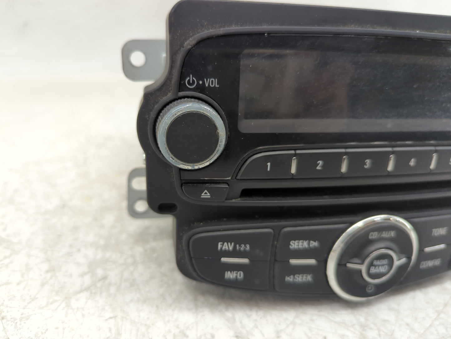 2012 Chevrolet Sonic Radio AM FM Cd Player Receiver Replacement P/N:95179057 Fits OEM Used Auto Parts - Oemusedautoparts1.co
