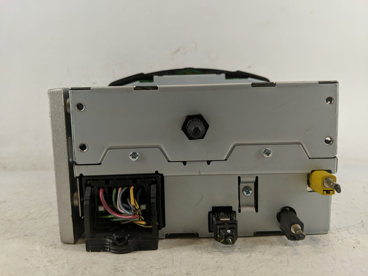 2012 Chevrolet Sonic Radio AM FM Cd Player Receiver Replacement P/N:95909138 Fits OEM Used Auto Parts - Oemusedautoparts1.co