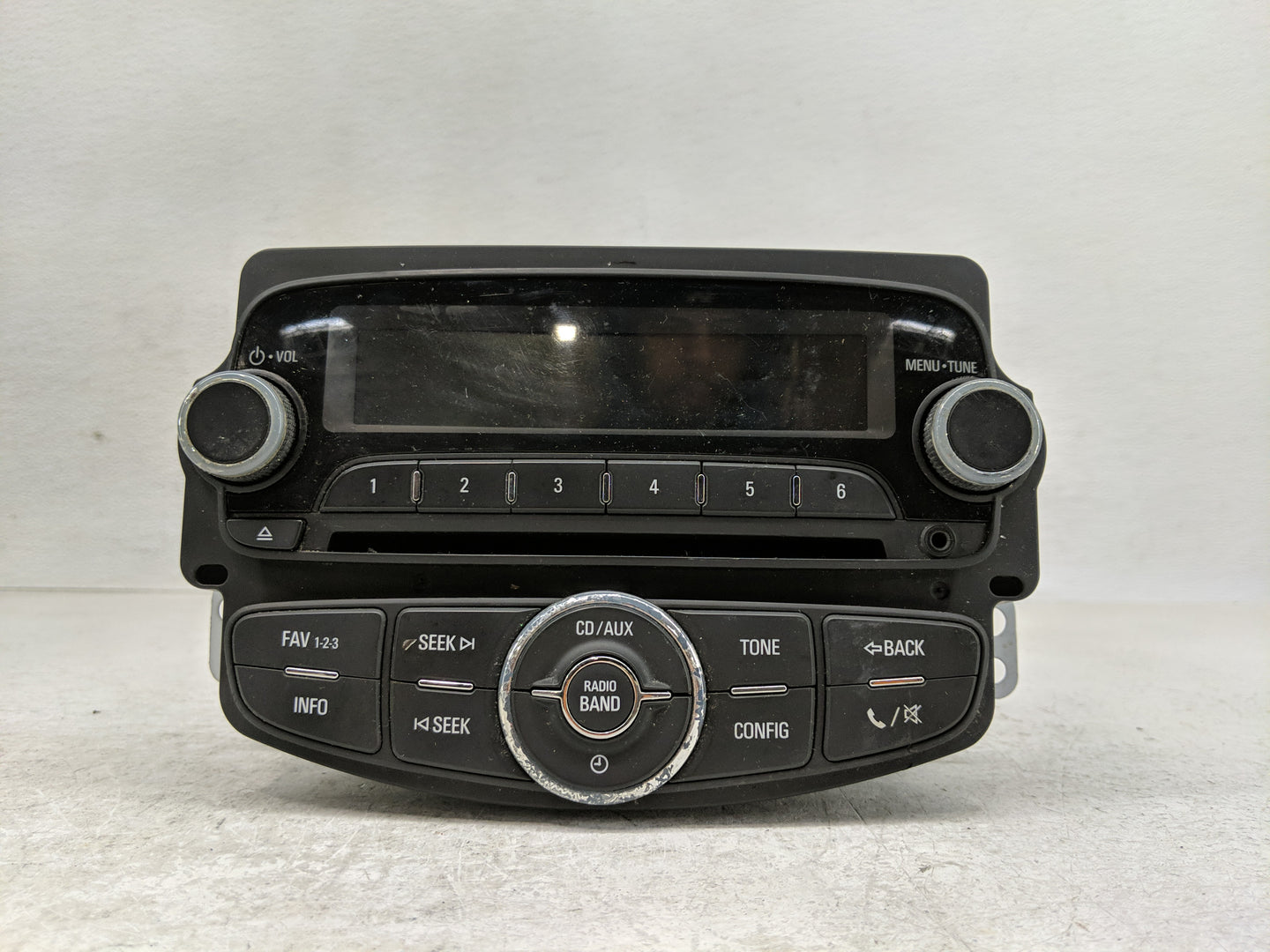 2012 Chevrolet Sonic Radio AM FM Cd Player Receiver Replacement P/N:95179051 Fits OEM Used Auto Parts - Oemusedautoparts1.co