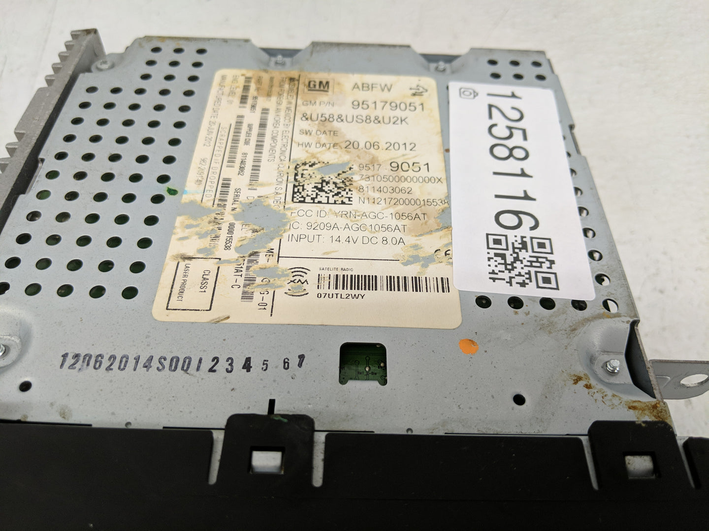2012 Chevrolet Sonic Radio AM FM Cd Player Receiver Replacement P/N:95179051 Fits OEM Used Auto Parts - Oemusedautoparts1.co