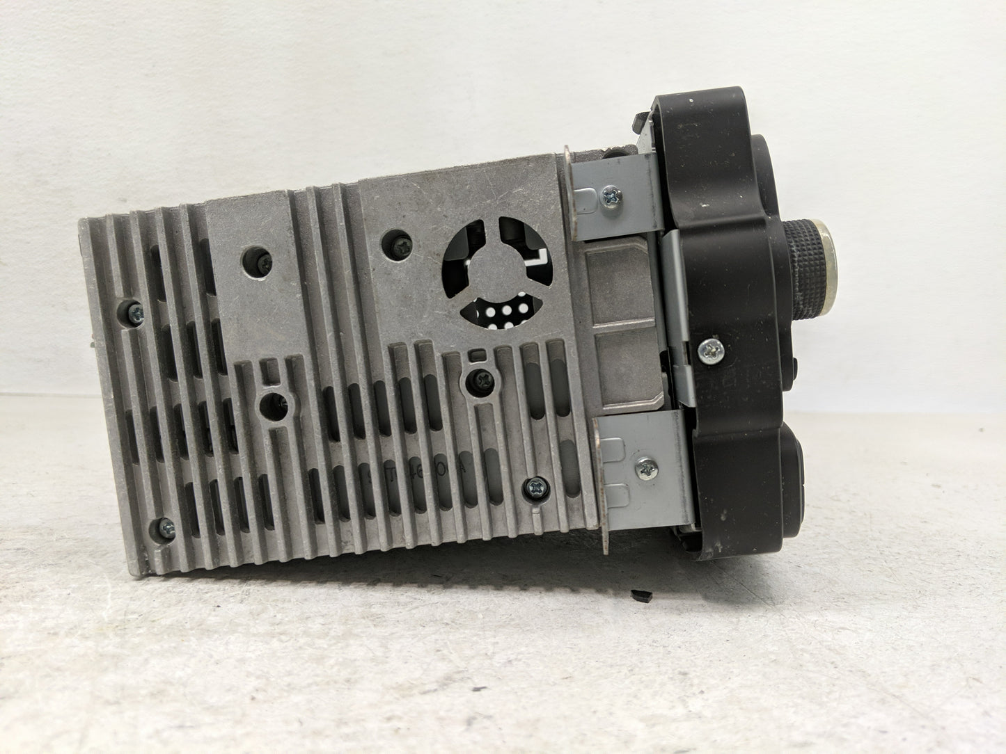 2012 Chevrolet Sonic Radio AM FM Cd Player Receiver Replacement P/N:95179057 Fits OEM Used Auto Parts - Oemusedautoparts1.co