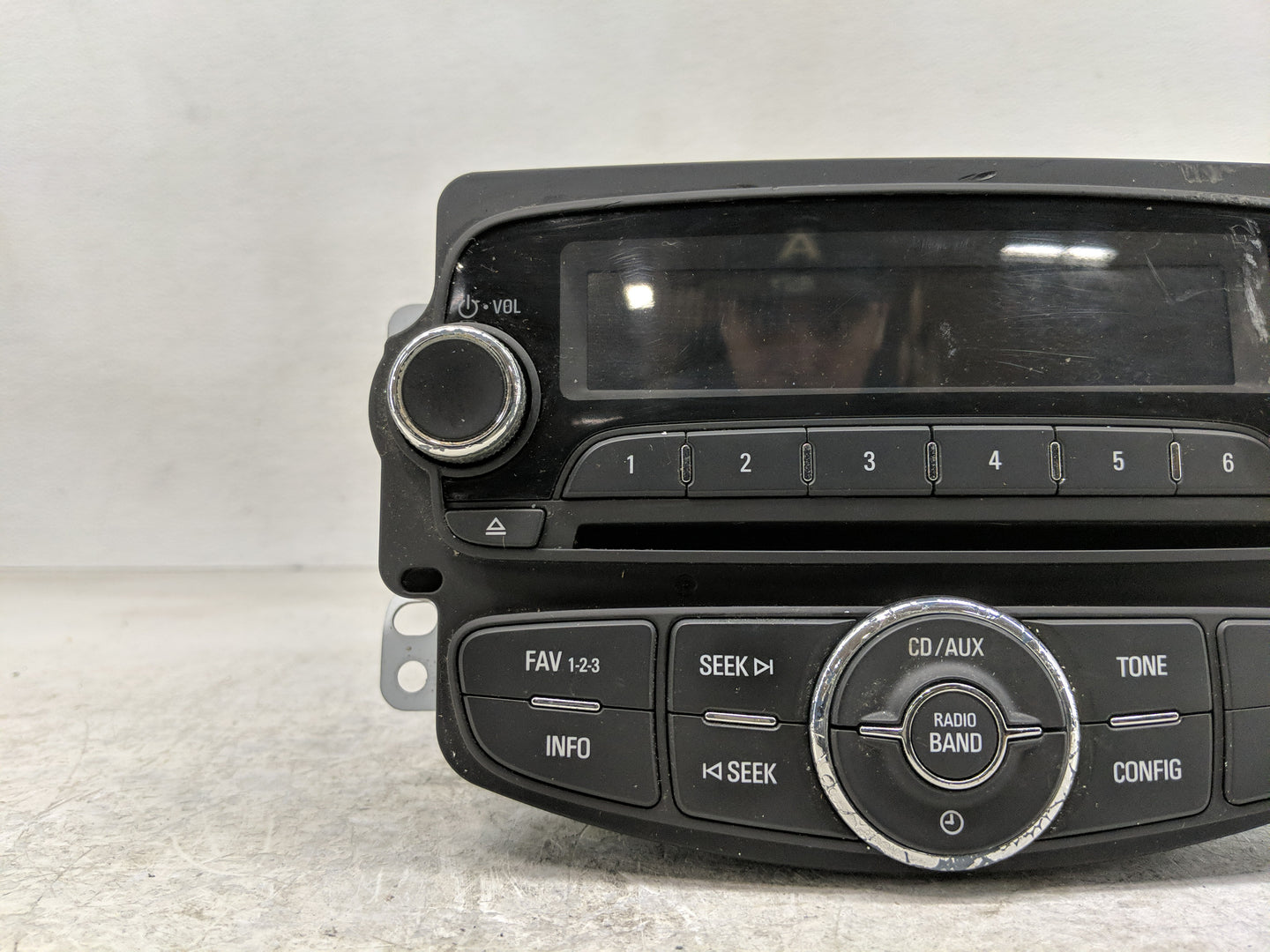2012 Chevrolet Sonic Radio AM FM Cd Player Receiver Replacement P/N:95179057 Fits OEM Used Auto Parts - Oemusedautoparts1.co