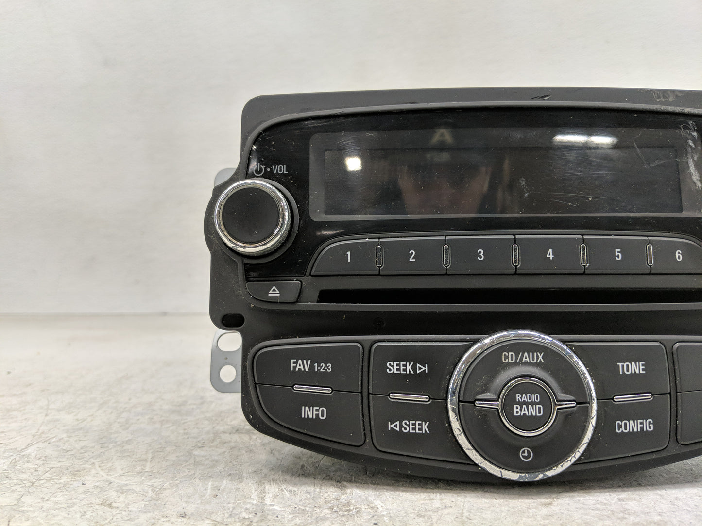 2012 Chevrolet Sonic Radio AM FM Cd Player Receiver Replacement P/N:95179057 Fits OEM Used Auto Parts - Oemusedautoparts1.co
