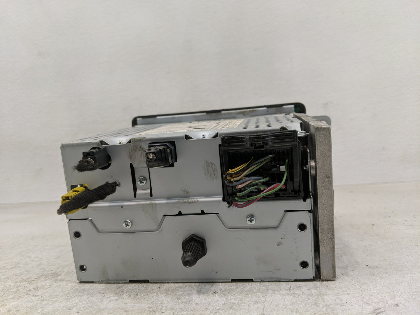2012 Chevrolet Sonic Radio AM FM Cd Player Receiver Replacement P/N:95179057 Fits OEM Used Auto Parts - Oemusedautoparts1.co