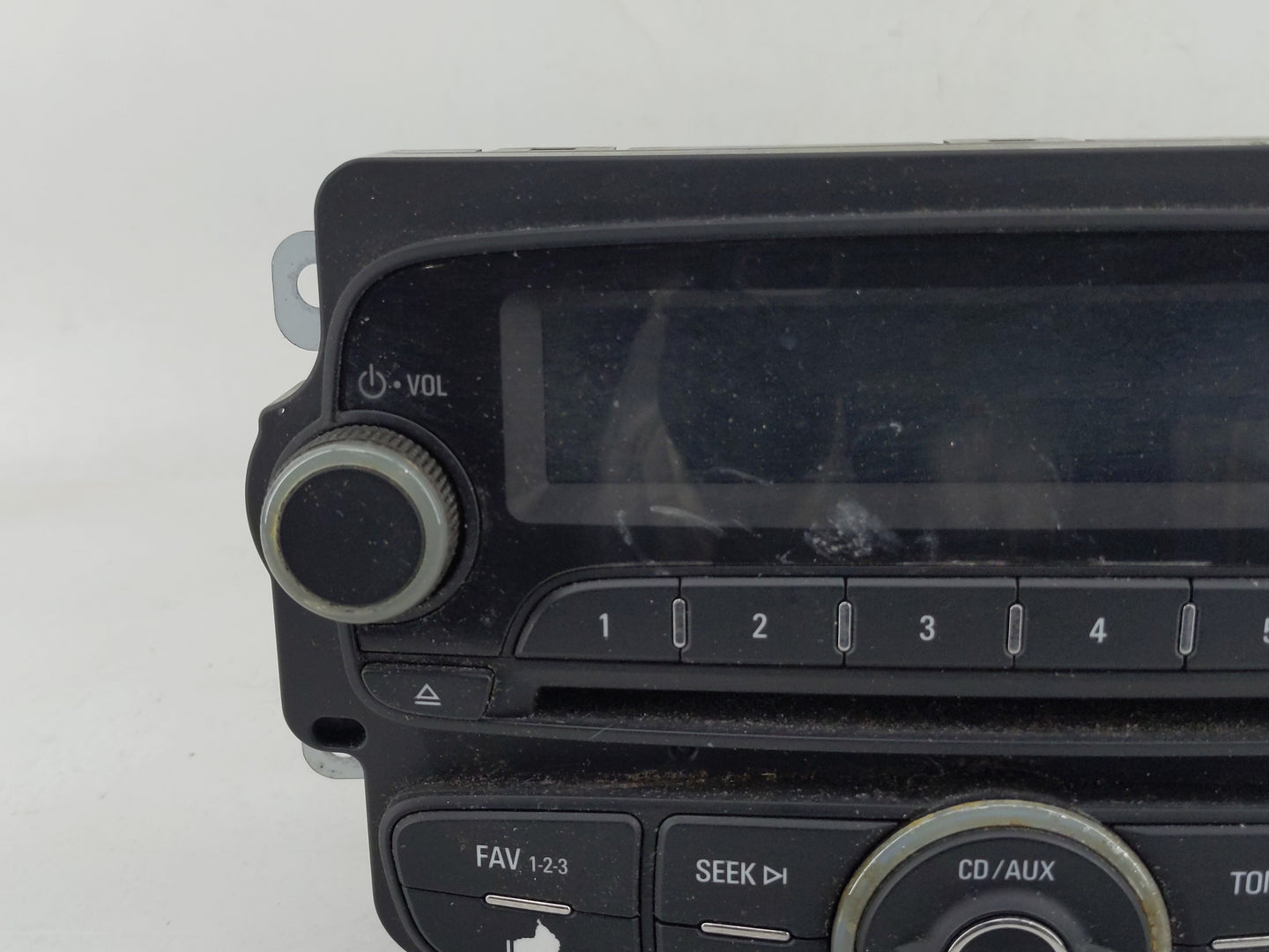 2012 Chevrolet Sonic Radio AM FM Cd Player Receiver Replacement P/N:95179057 Fits OEM Used Auto Parts - Oemusedautoparts1.co