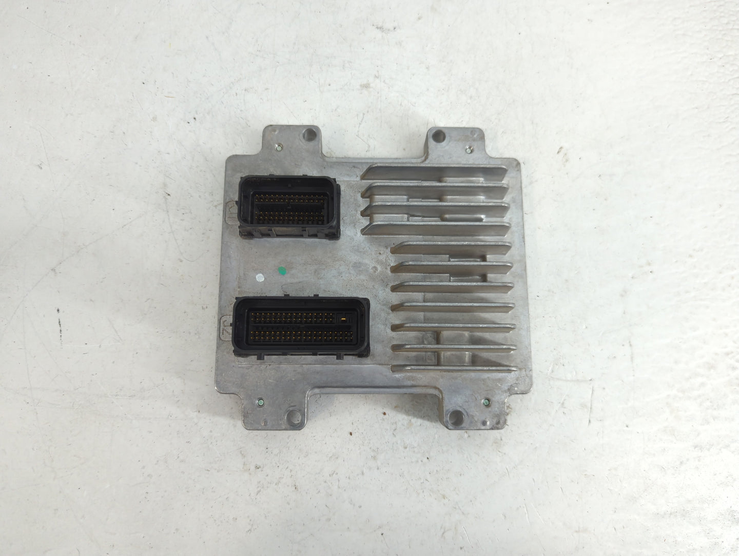 2012 Chevrolet Sonic PCM Engine Control Computer ECU ECM PCU OEM P/N:12653536 Fits Fits 2009 2010 2011 2013 2014 OEM Used Au