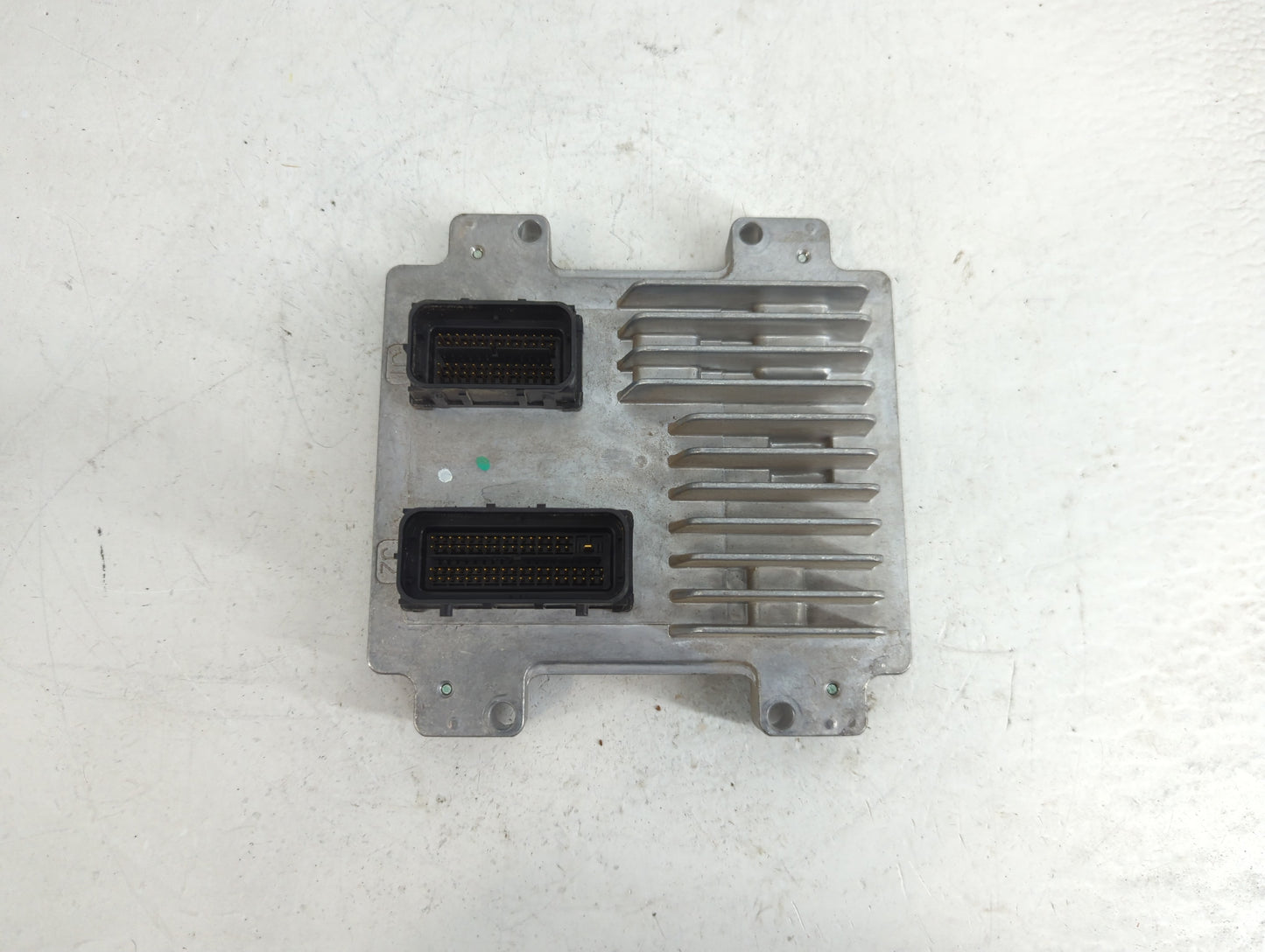 2012 Chevrolet Sonic PCM Engine Control Computer ECU ECM PCU OEM P/N:12653536 Fits Fits 2009 2010 2011 2013 2014 OEM Used Au