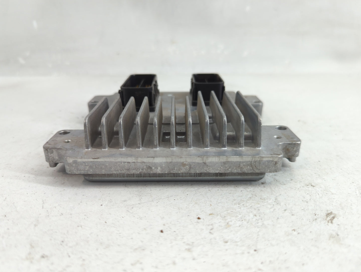 2012 Chevrolet Sonic PCM Engine Control Computer ECU ECM PCU OEM P/N:12653536 Fits Fits 2009 2010 2011 2013 2014 OEM Used Au