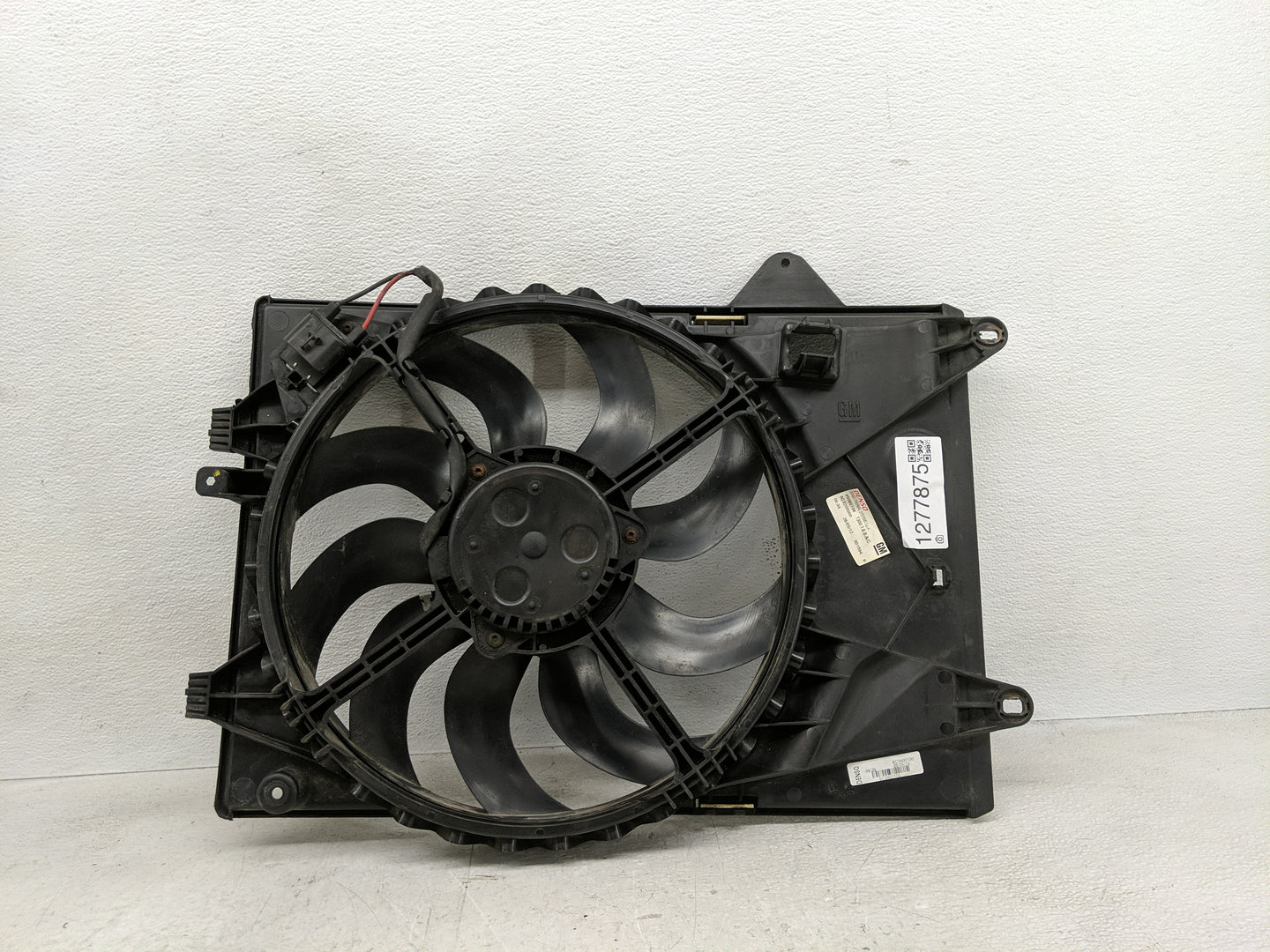 2012-2013 Chevrolet Sonic Electric Radiator Cooling Fan Motor Assembly P/N:8C3400100 Fits Fits 2012 2013 OEM Used Auto Parts