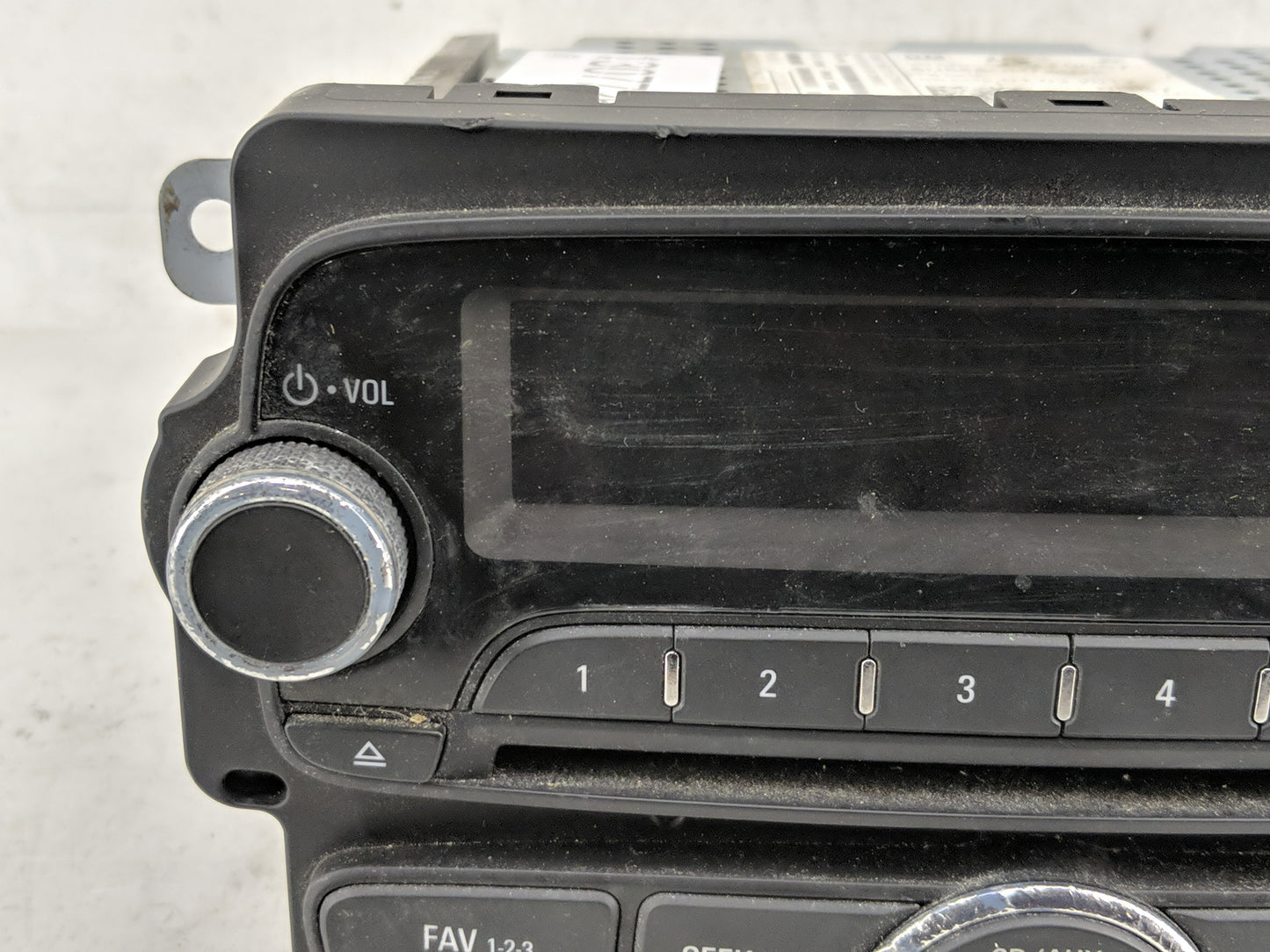 2012 Chevrolet Sonic Radio AM FM Cd Player Receiver Replacement P/N:95179057 Fits OEM Used Auto Parts - Oemusedautoparts1.co