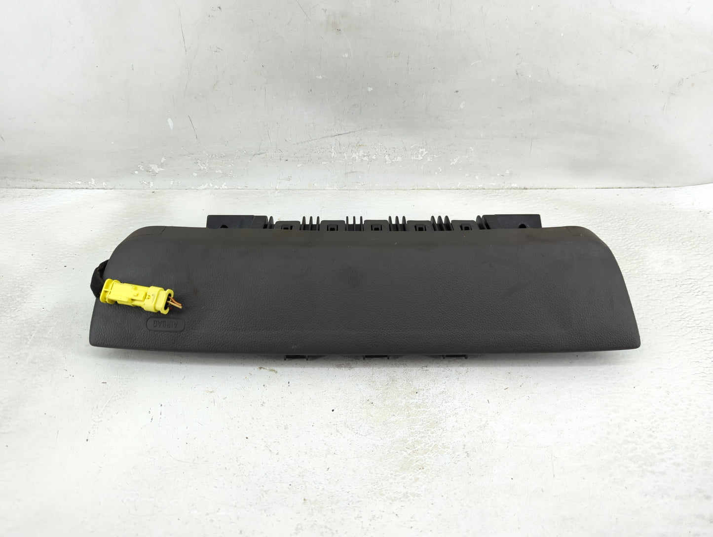 2012-2019 Chevrolet Sonic Air Bag Passenger Right Dashboard OEM P/N:95934659 Fits Fits 2012 2013 2014 2015 2016 2017 2018 20