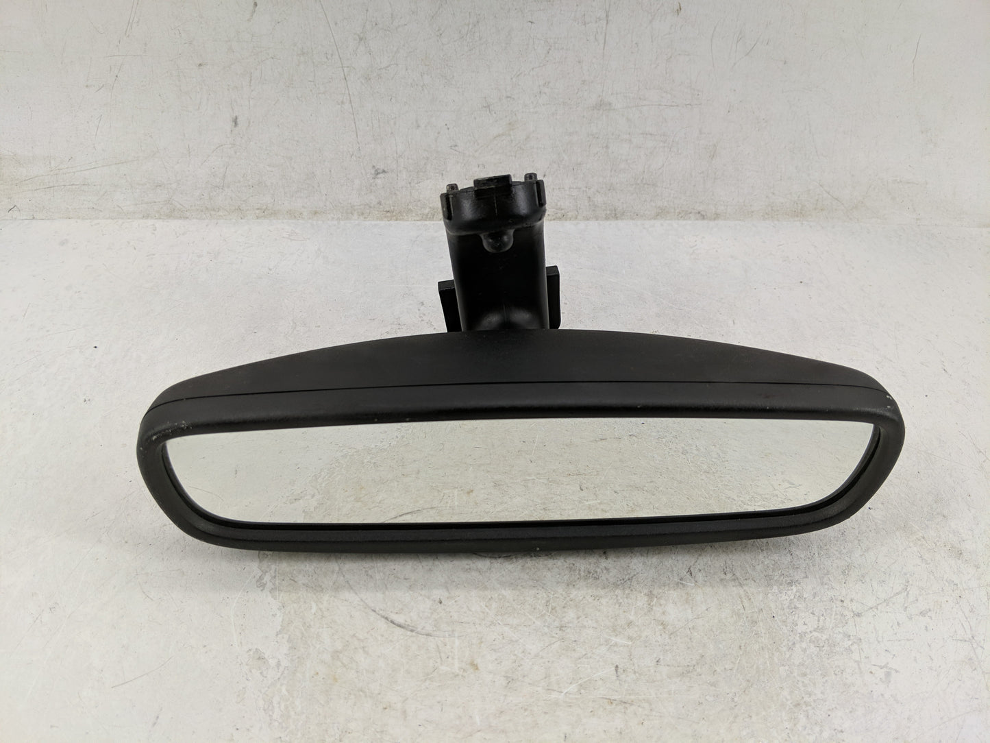 2012 Chevrolet Sonic Interior Rear View Mirror Replacement OEM P/N:A048070 Fits OEM Used Auto Parts - Oemusedautoparts1.com