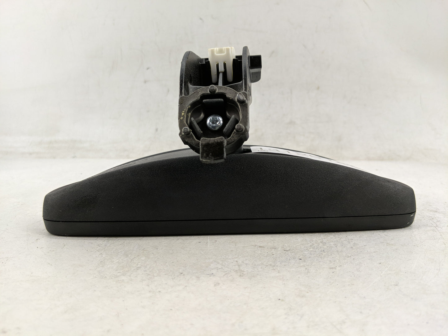 2012 Chevrolet Sonic Interior Rear View Mirror Replacement OEM P/N:A048070 Fits OEM Used Auto Parts - Oemusedautoparts1.com