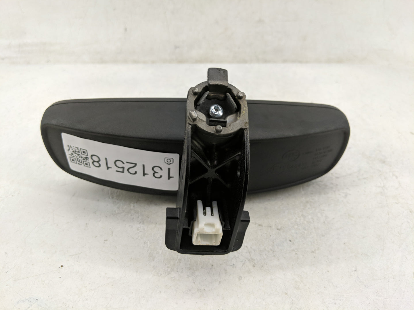 2012 Chevrolet Sonic Interior Rear View Mirror Replacement OEM P/N:A048070 Fits OEM Used Auto Parts - Oemusedautoparts1.com