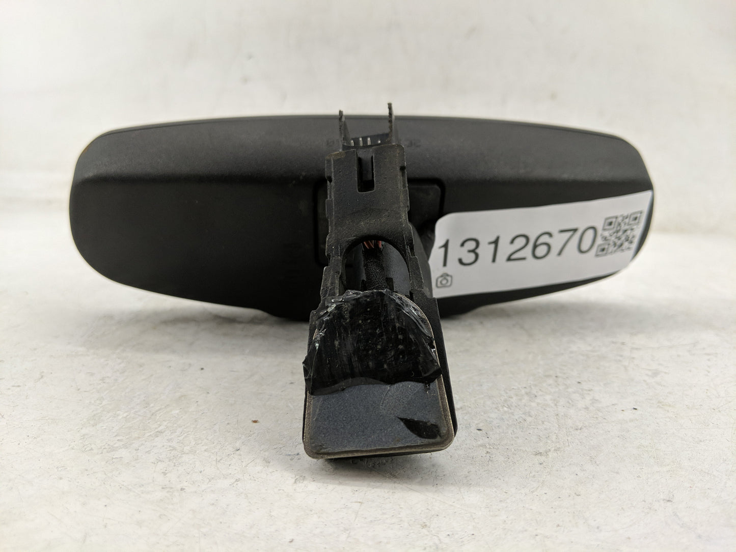 2012 Chevrolet Sonic Interior Rear View Mirror Replacement OEM P/N:A048070 Fits OEM Used Auto Parts - Oemusedautoparts1.com