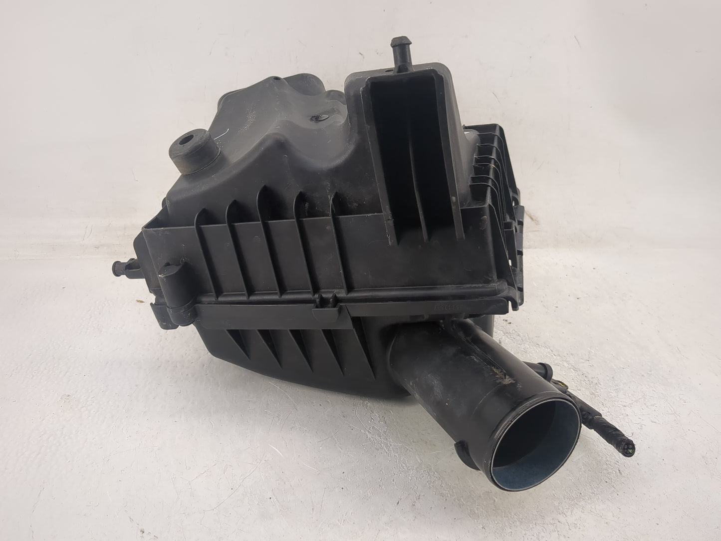 2012-2018 Chevrolet Sonic Air Cleaner Intake-duct Hose Tube - Oemusedautoparts1.com