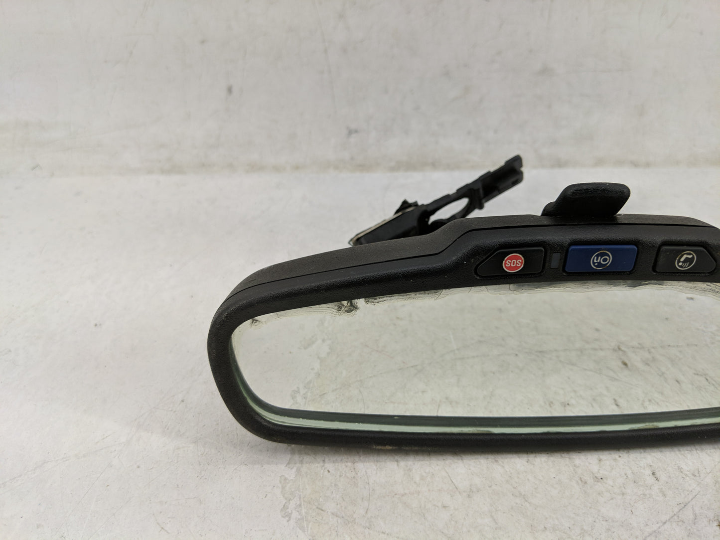 2012 Chevrolet Sonic Interior Rear View Mirror Replacement OEM P/N:A048070 Fits OEM Used Auto Parts - Oemusedautoparts1.com