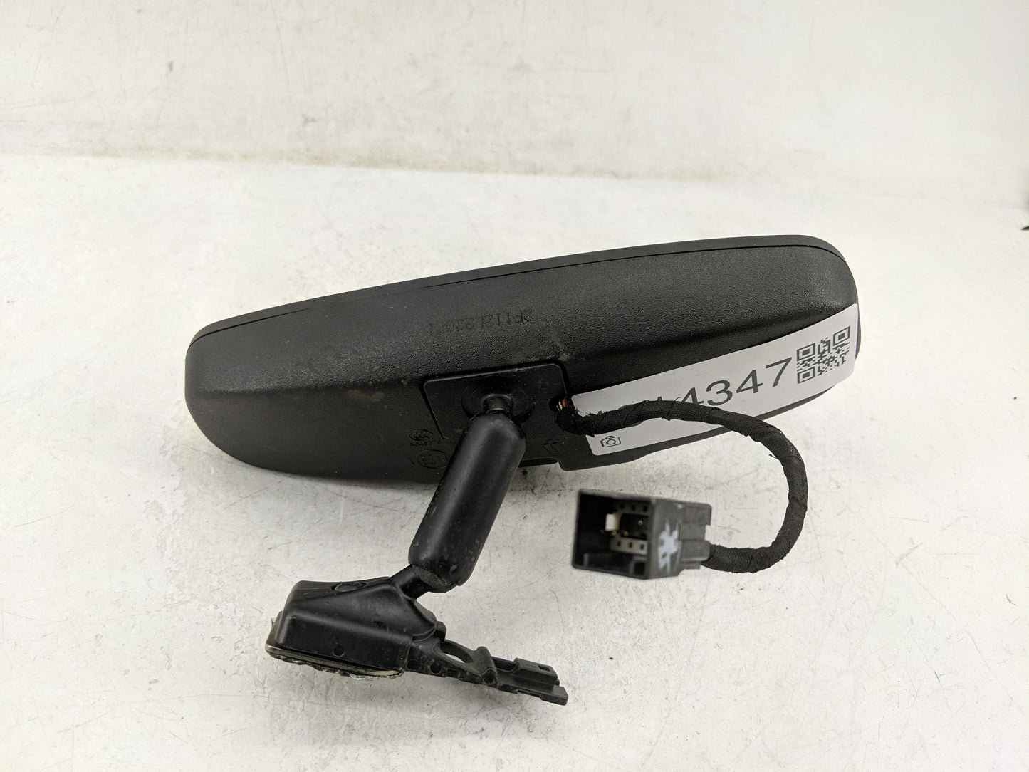 2012 Chevrolet Sonic Interior Rear View Mirror Replacement OEM P/N:A048070 Fits OEM Used Auto Parts - Oemusedautoparts1.com