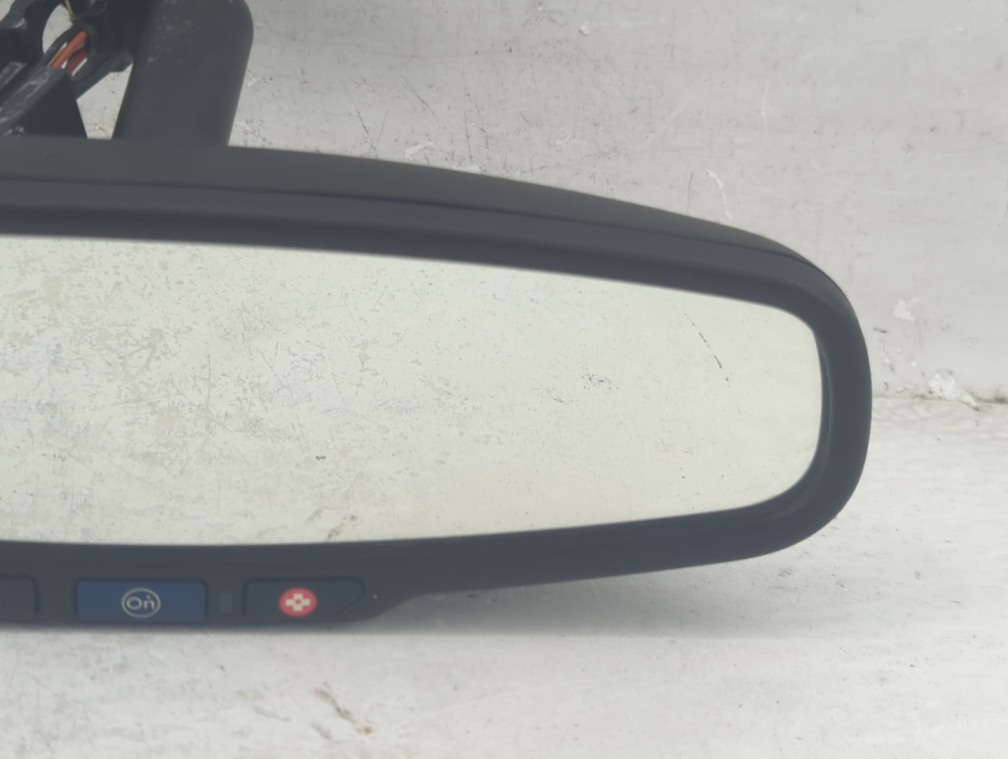 2012 Chevrolet Sonic Interior Rear View Mirror Replacement OEM P/N:A048070 Fits OEM Used Auto Parts - Oemusedautoparts1.com