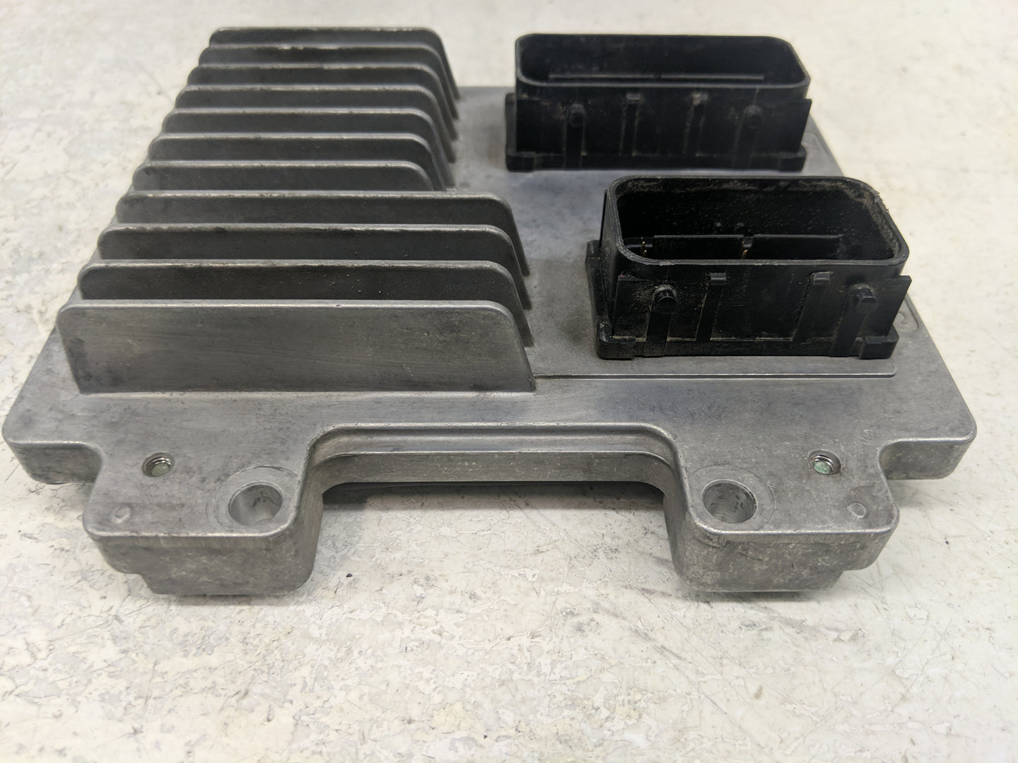2012 Chevrolet Sonic PCM Engine Control Computer ECU ECM PCU OEM P/N:12653536 Fits Fits 2009 2010 2011 2013 2014 OEM Used Au