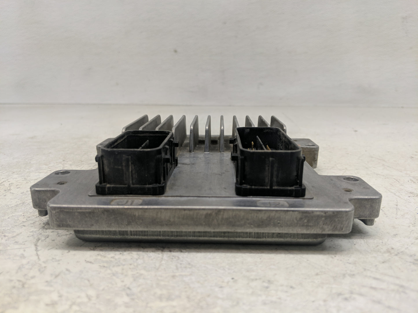 2012 Chevrolet Sonic PCM Engine Control Computer ECU ECM PCU OEM P/N:12653536 Fits Fits 2009 2010 2011 2013 2014 OEM Used Au